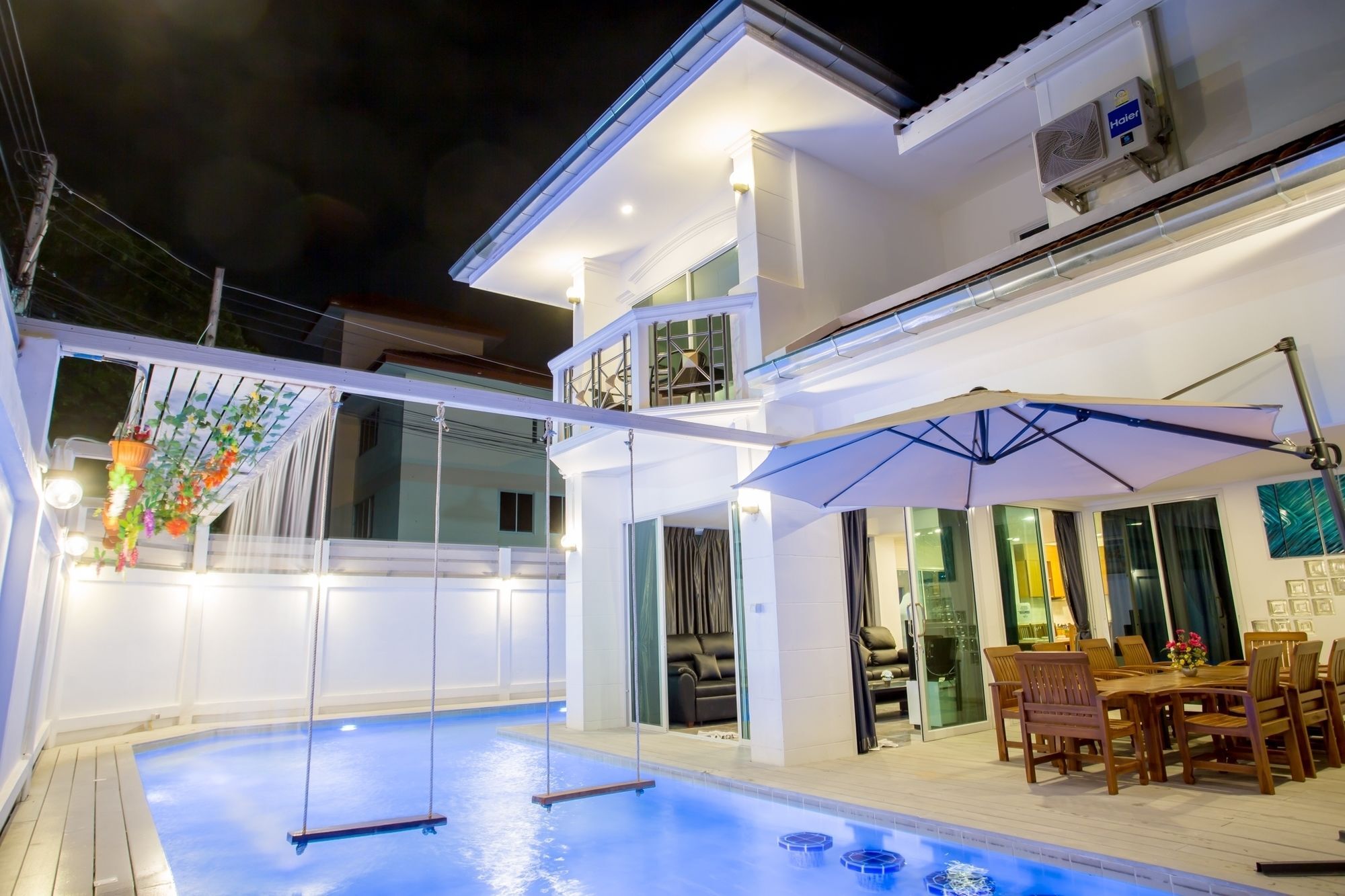 The Ville Modern Viewpoint Pool Villa パッタヤー エクステリア 写真